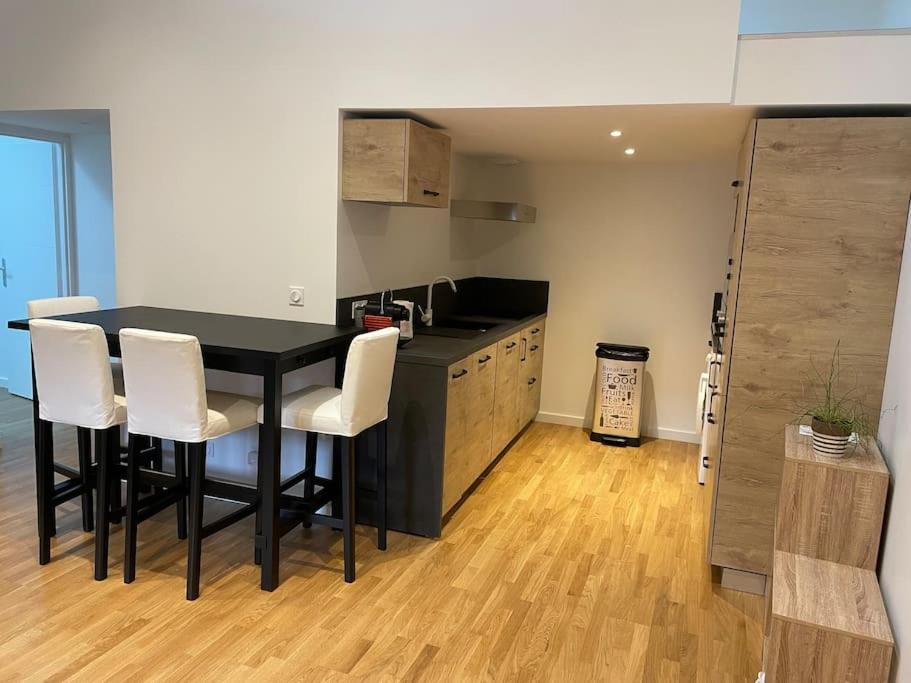 Appartement Atypique Et Fraichement Renove سان فاليه المظهر الخارجي الصورة